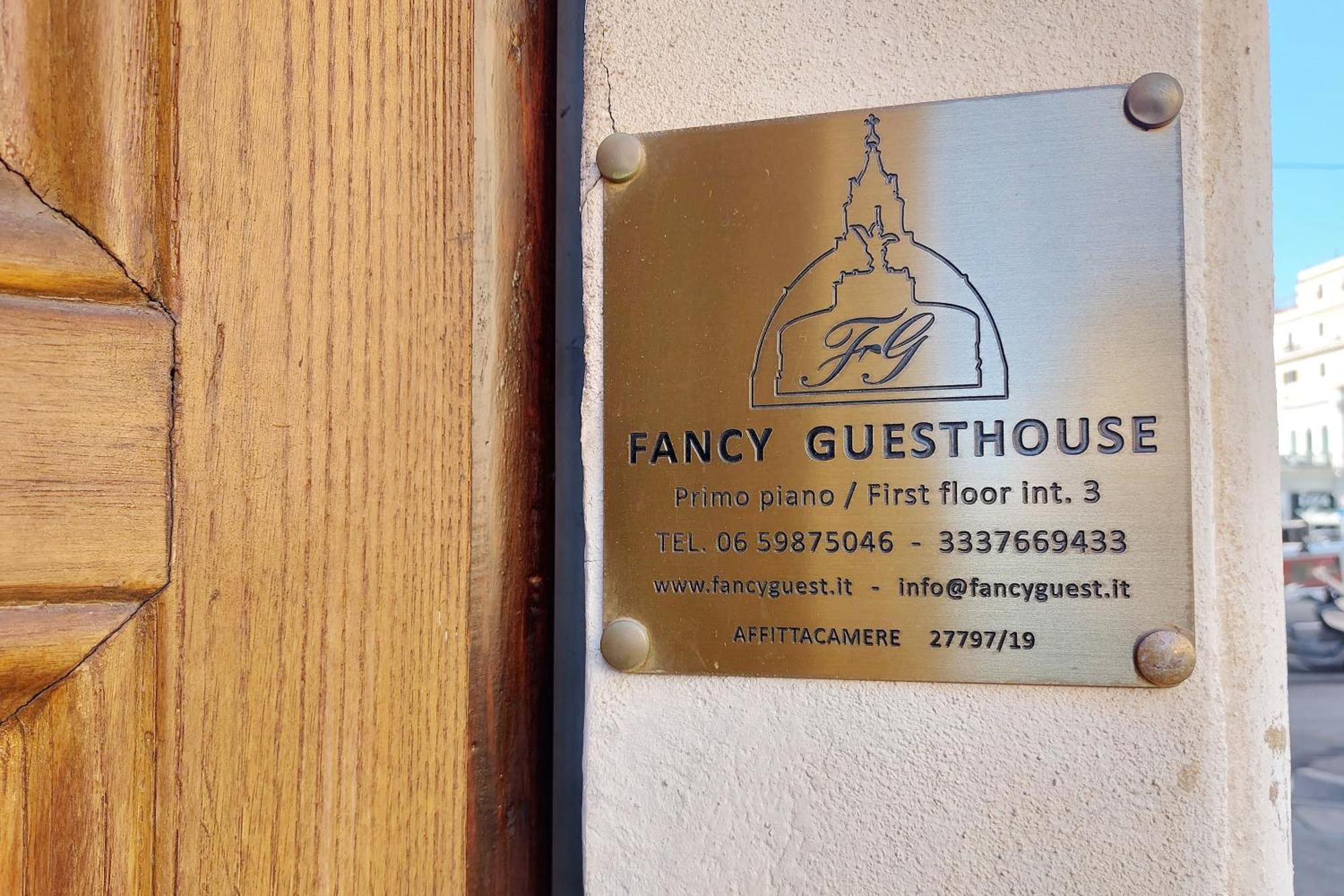 Fancy Guesthouse Vatican Rom Exterior foto